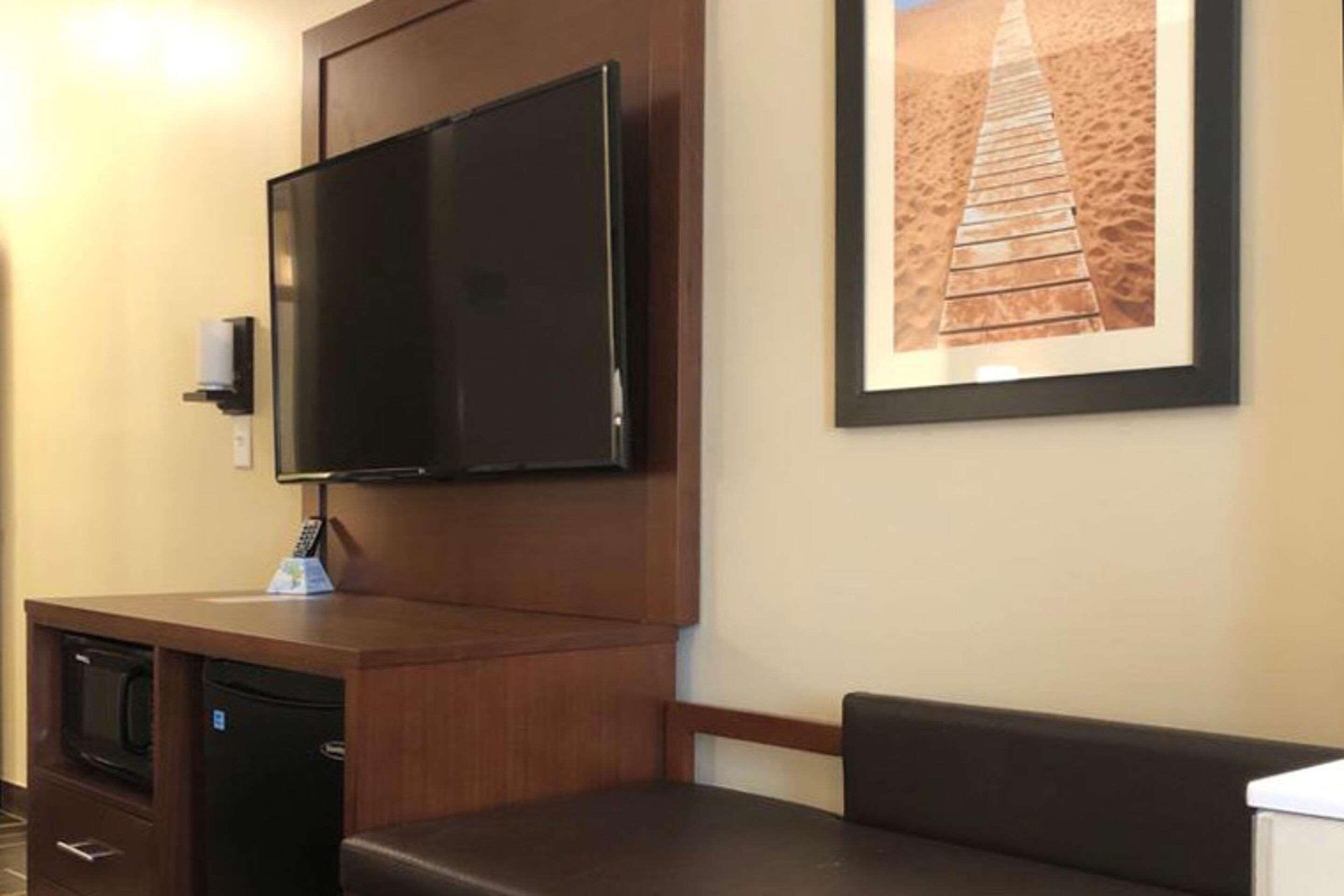 Comfort Suites Near Camp Lejeune Jacksonville Buitenkant foto