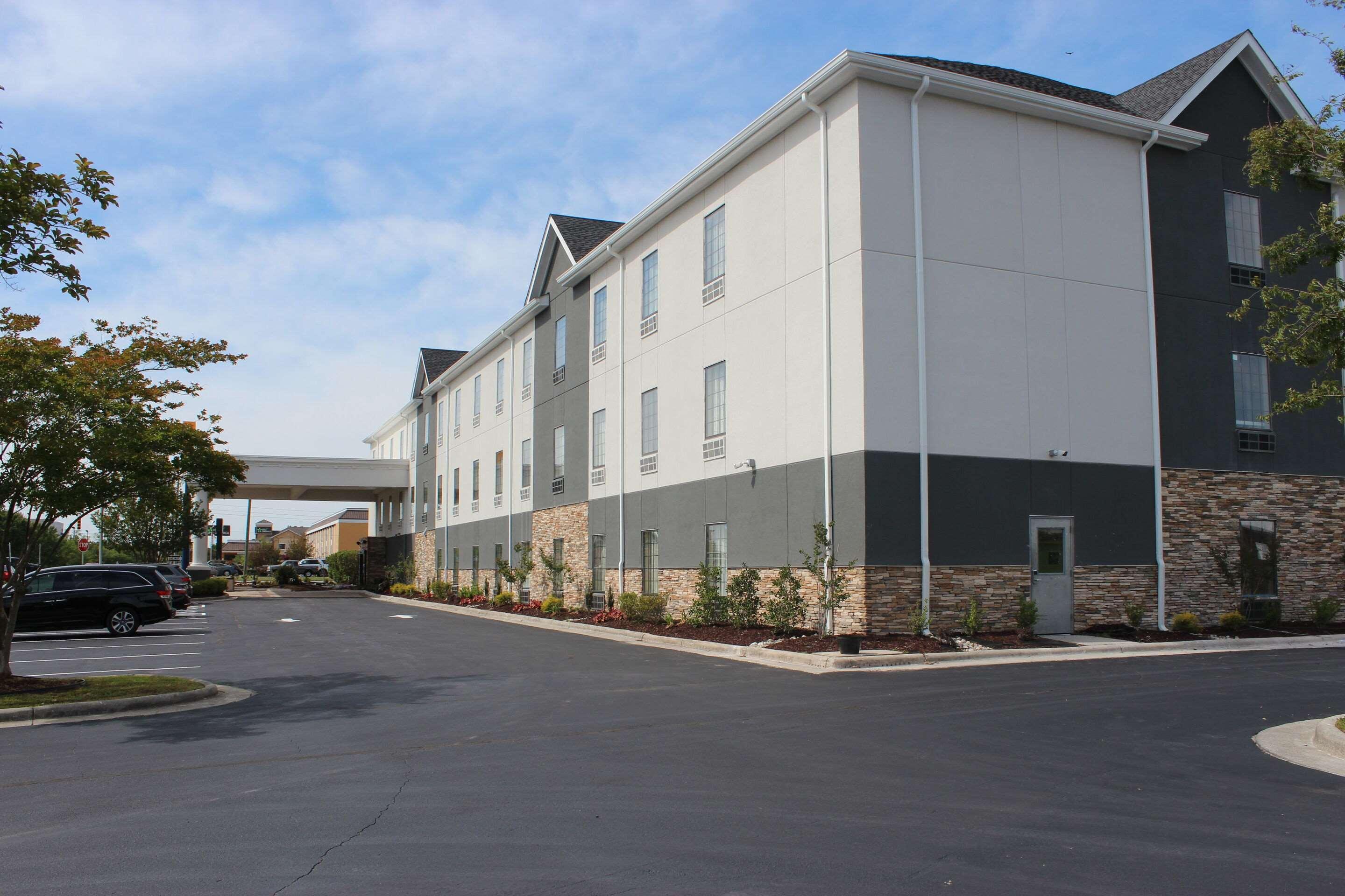 Comfort Suites Near Camp Lejeune Jacksonville Buitenkant foto