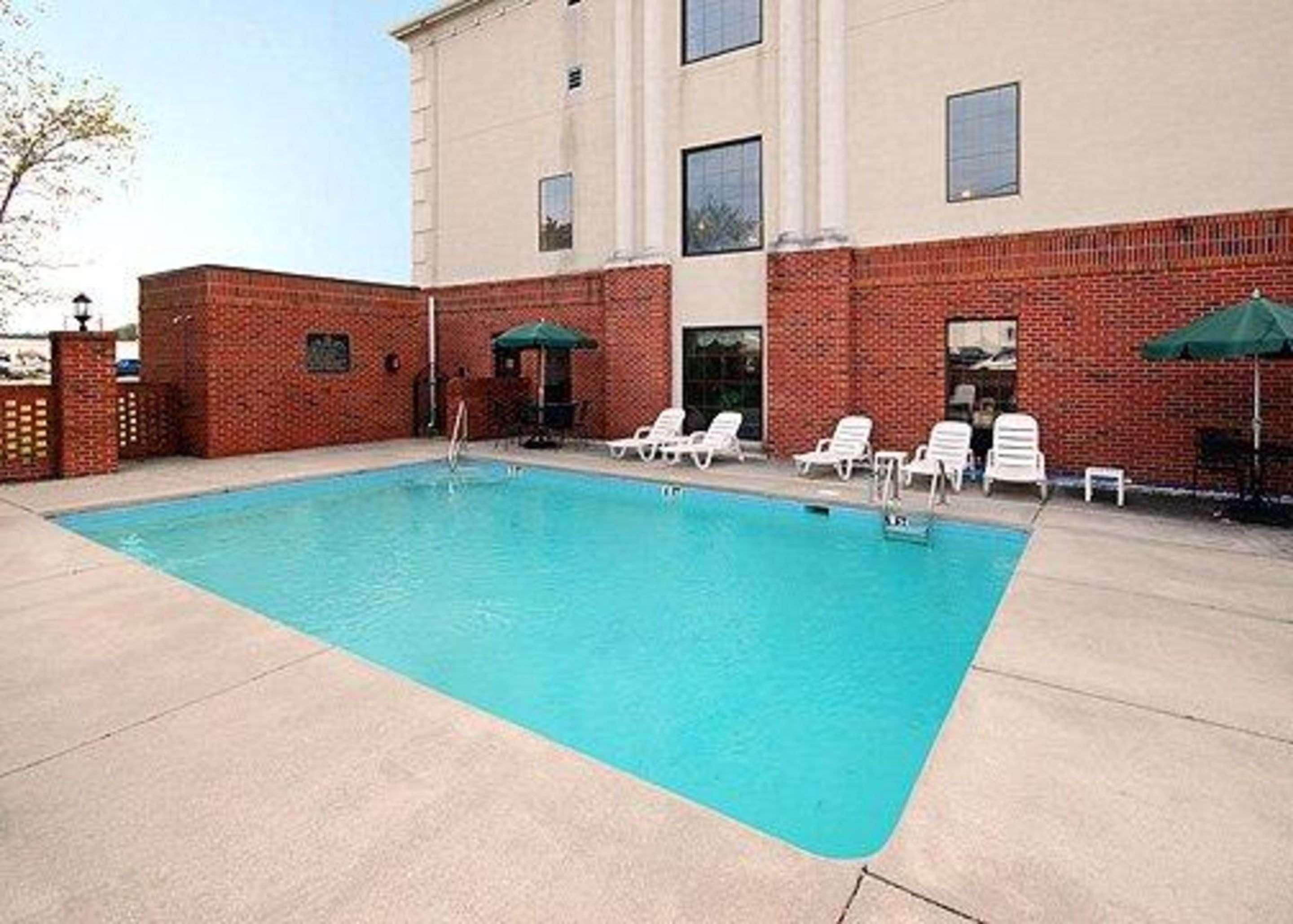 Comfort Suites Near Camp Lejeune Jacksonville Buitenkant foto