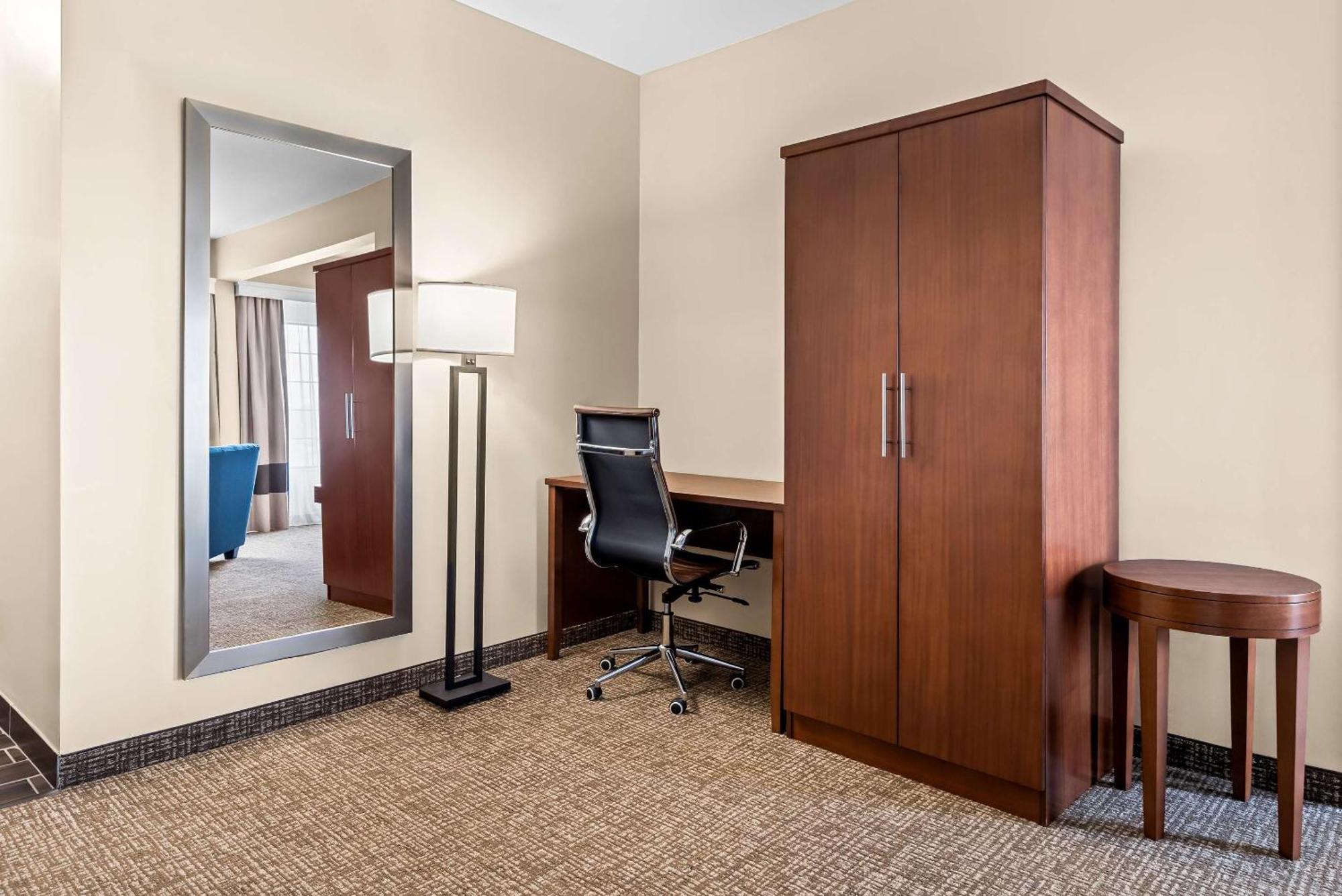 Comfort Suites Near Camp Lejeune Jacksonville Buitenkant foto