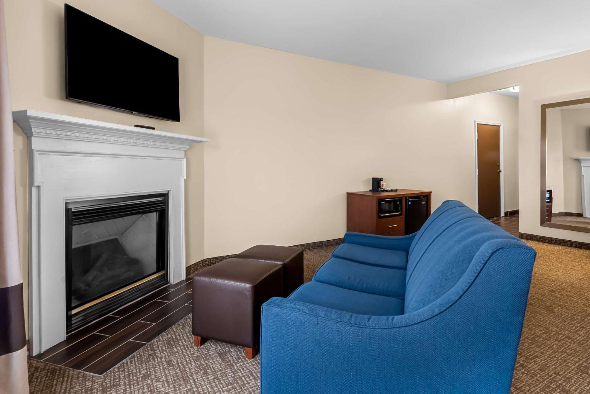 Comfort Suites Near Camp Lejeune Jacksonville Buitenkant foto